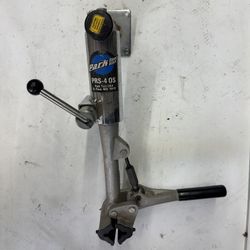 PRS-4 Bench Mounted Repair Stand - Park Tool PRS4.2-1 Bench Mount Stand with