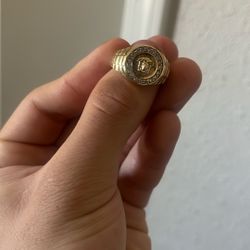 10k Gold Medusa Ring Size 10