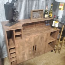 Rustic or farmhouse style with a U-shaped top Bar Or Coffee Bar (New)