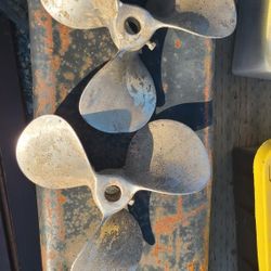 Matching 316 Stainless Prop 9-4