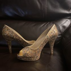 8.5 Nine West Heels