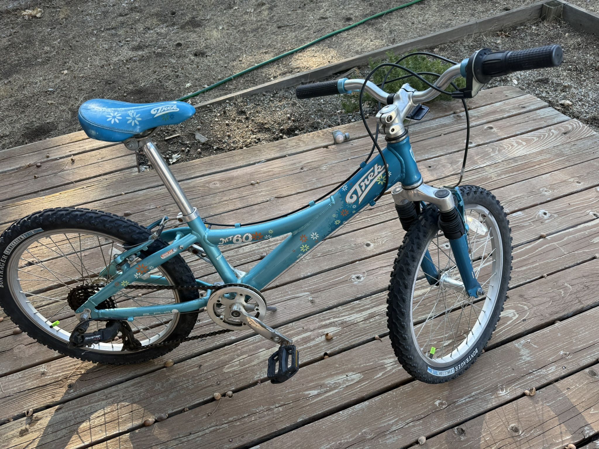 Trek Mt60 Girls Mountain Bike 19”