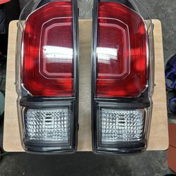 Toyota Tacoma Tail Lights 