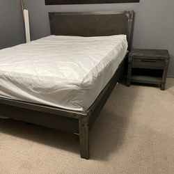 Full/Queen Bedroom Set