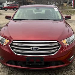 2013 Ford Taurus