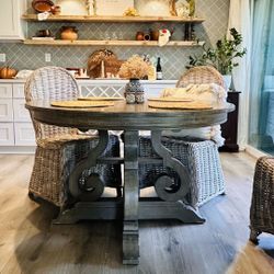 Beautiful 4 Wicker Chairs  48” Wood Round Dining Set