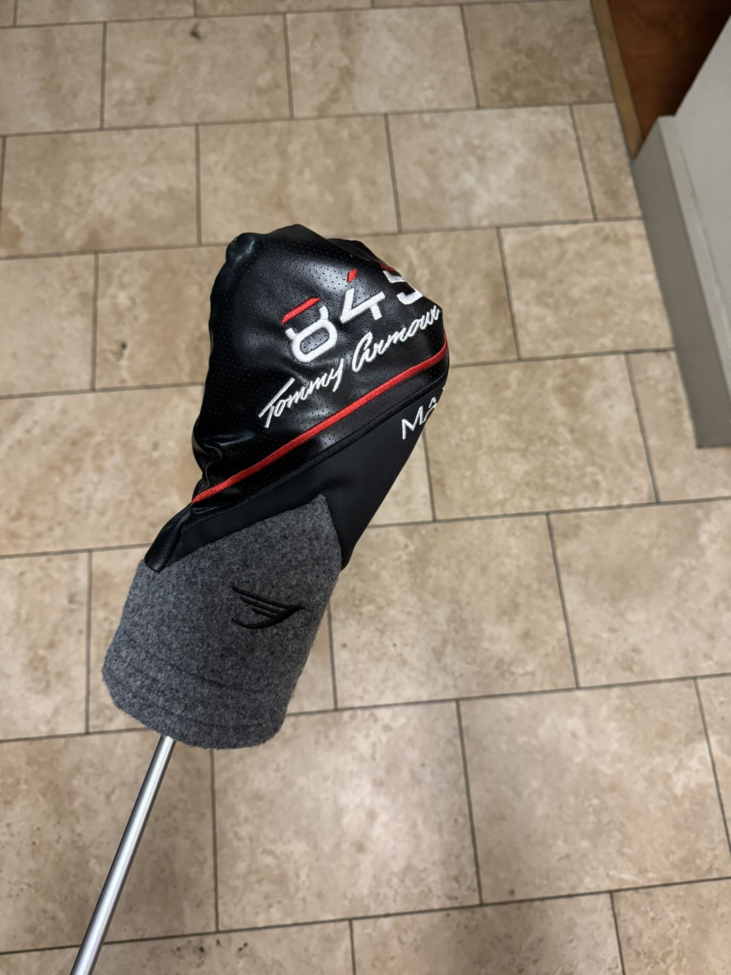 Tommy Armour 845 MAX Driver