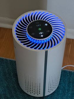 Small air purifier