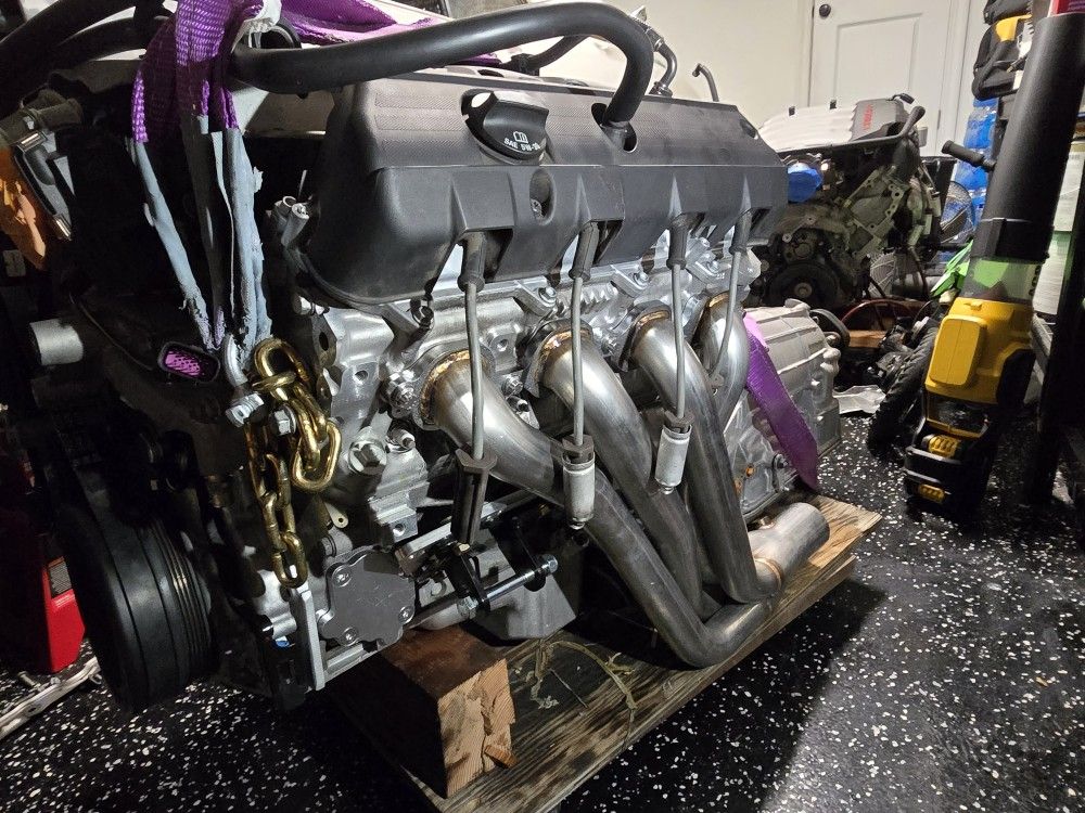 Lt1 Engine And 8l90e Transmission 