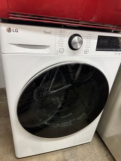 LG ThinQ  24”  ventles stackable front load  like new condition