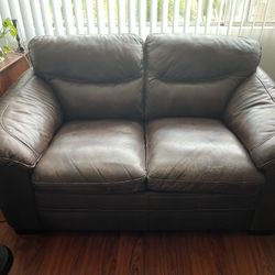 Brown leather Love Seat