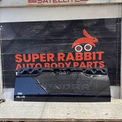 2022 Tundra Tailgate Shell OEM 2026