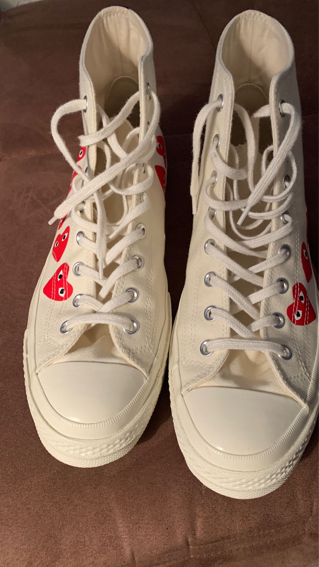 Converse x Chuck Taylor COMME des GARÇONS ‘Hi Milk Multiple Hearts”