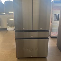 Samsung bespoke 29 ft.³ four-door French door refrigerator with beverage center stainless steel
