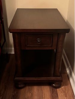 End table