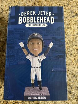 Yankees Derek Jeter Bobblehead
