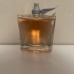 La Vie  And Prada 