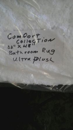 Comfort Collection Bathroom Rug 32" X 48" White in color