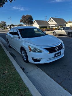 2014 Nissan Altima versa Toyota corolla Chevrolet Malibu pathfinder ford focus escape fusion Honda civic fiesta fit accord camry 2015 2014 2019 2018 2