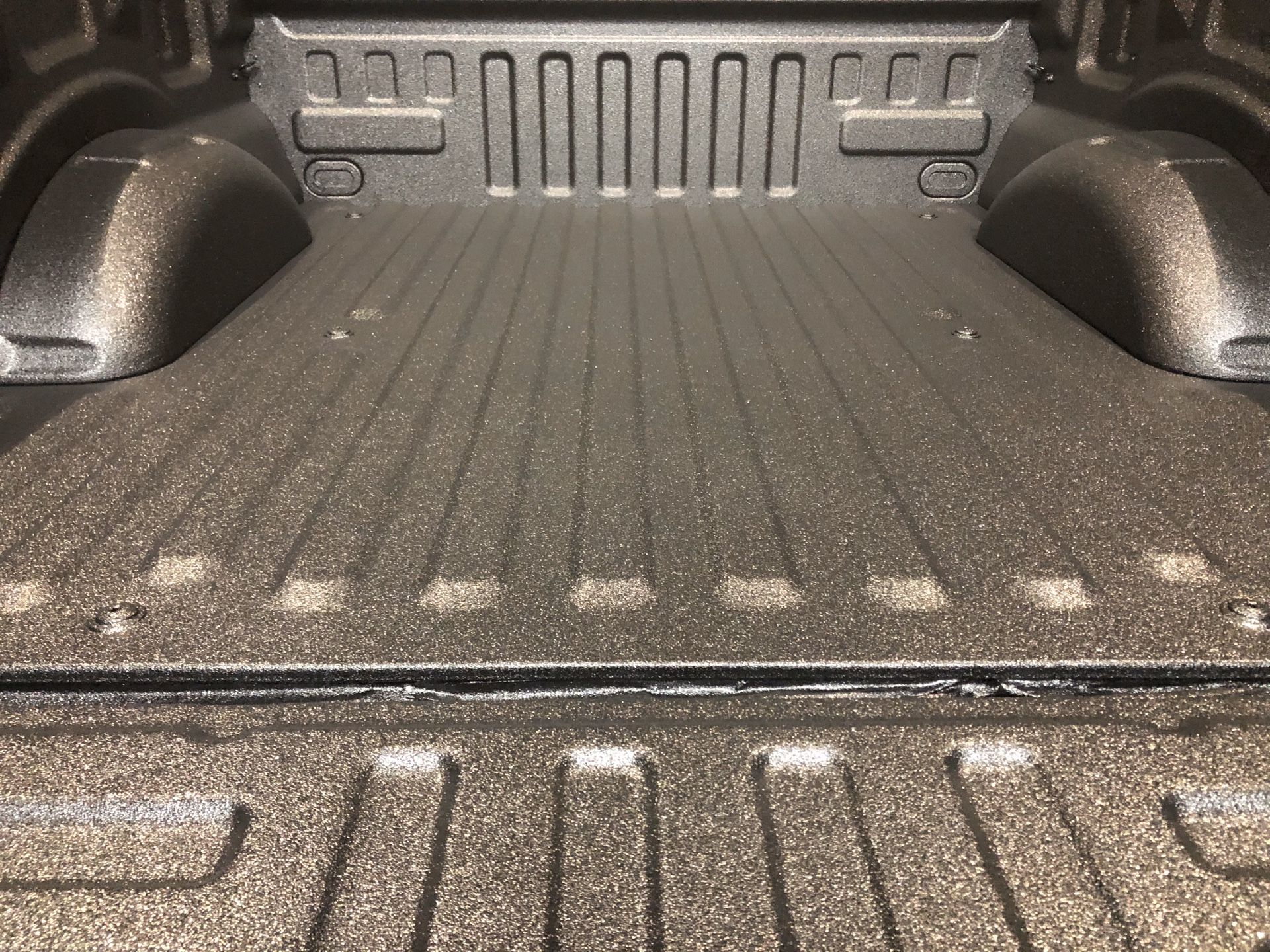 Spray in bedliner. Top of the line—High pressure!! for Sale in Houston