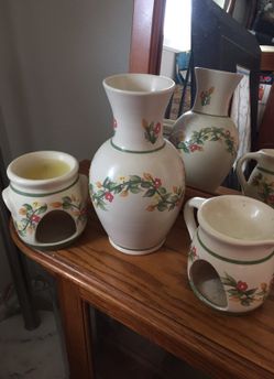 Ser of 3 ceramic vase and candle holders