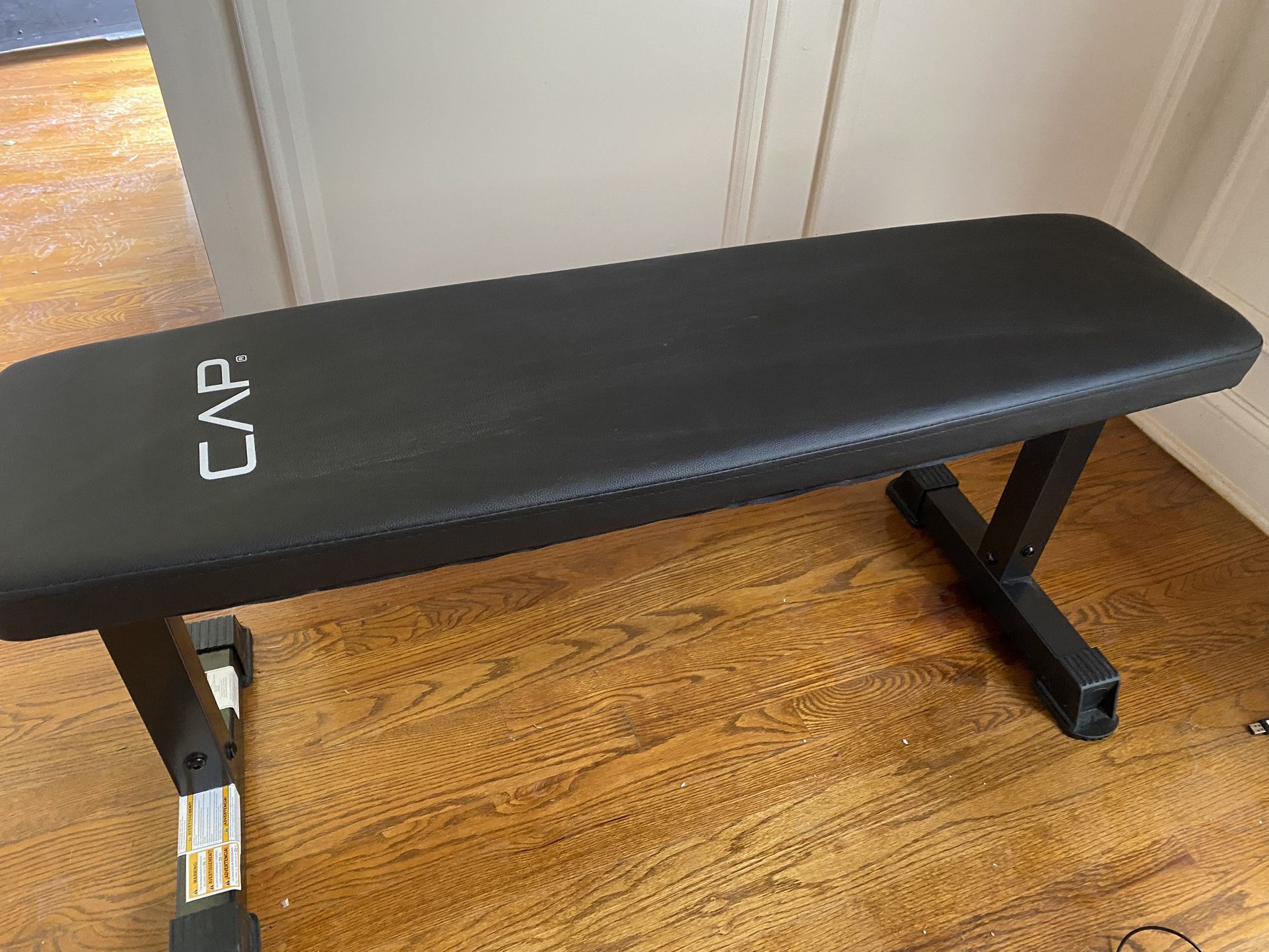 WEIGHT BENCH