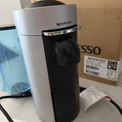 Nespresso VertuoPlus Deluxe Coffee Maker & Espresso Machine By De'Longhi