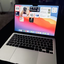 Macbook Air M3 (Silver) 13” 512 GB