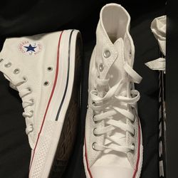 Chuck Taylor size 7