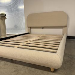 NEW⚡️Modern Curved Headboard Platform Bed – Queen & King | Bouclé Upholstered, Solid Wood Frame