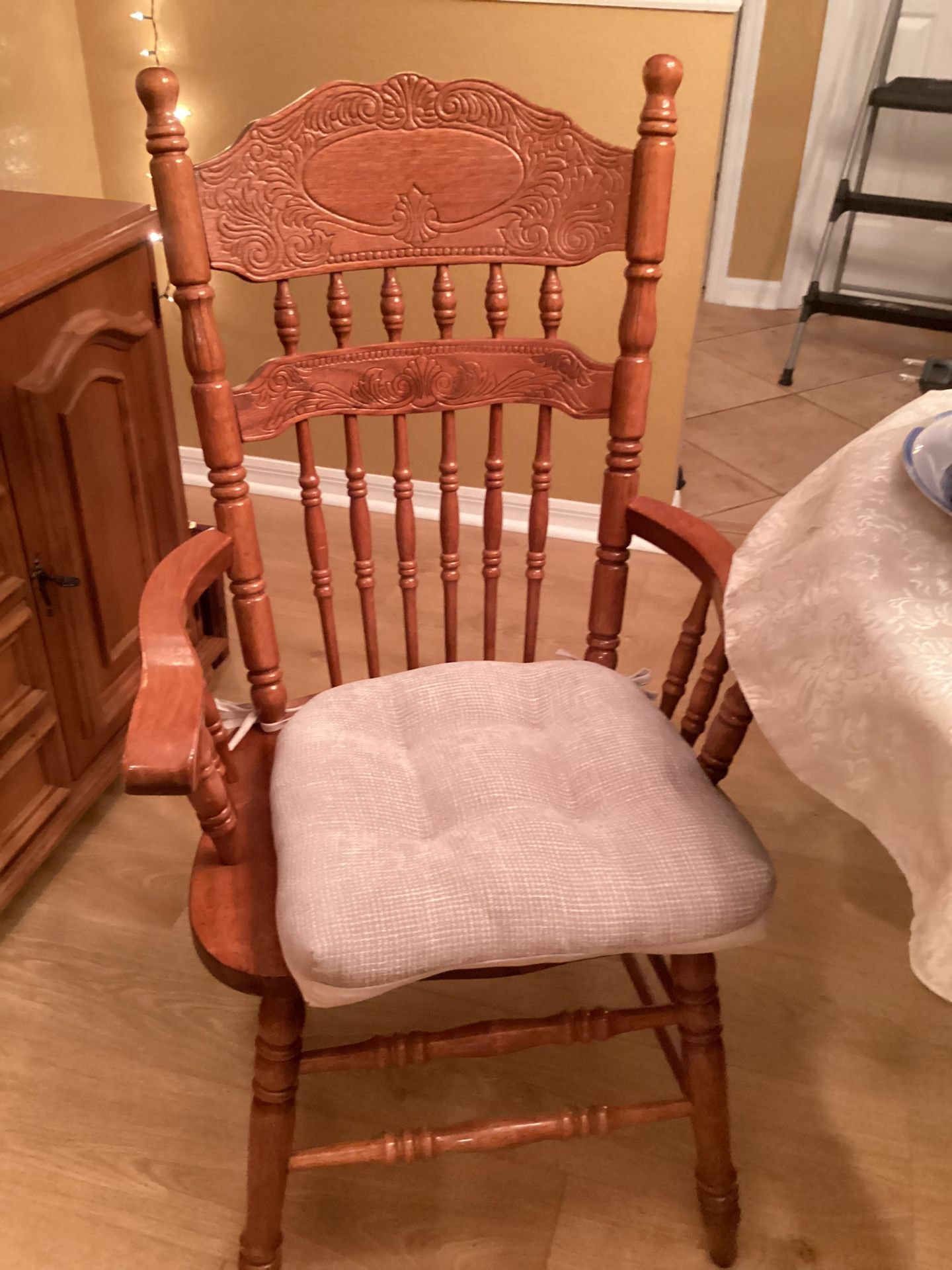 Dining room Table, 6 Chairs That Have 2 Captain Chairs, China