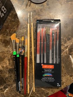 Paint brushes