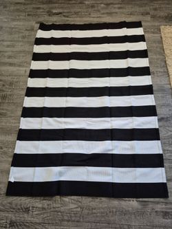 Black & White Striped Indoor / Outdoor Woven Rug Rectangular 4 x 10 Ft NEW