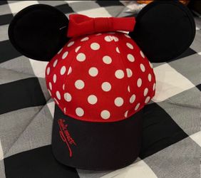 Disney parks Minnie mouse youth hat looks new