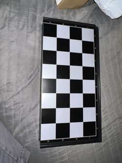 Mobile Chess Set