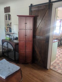 Corner cabinet