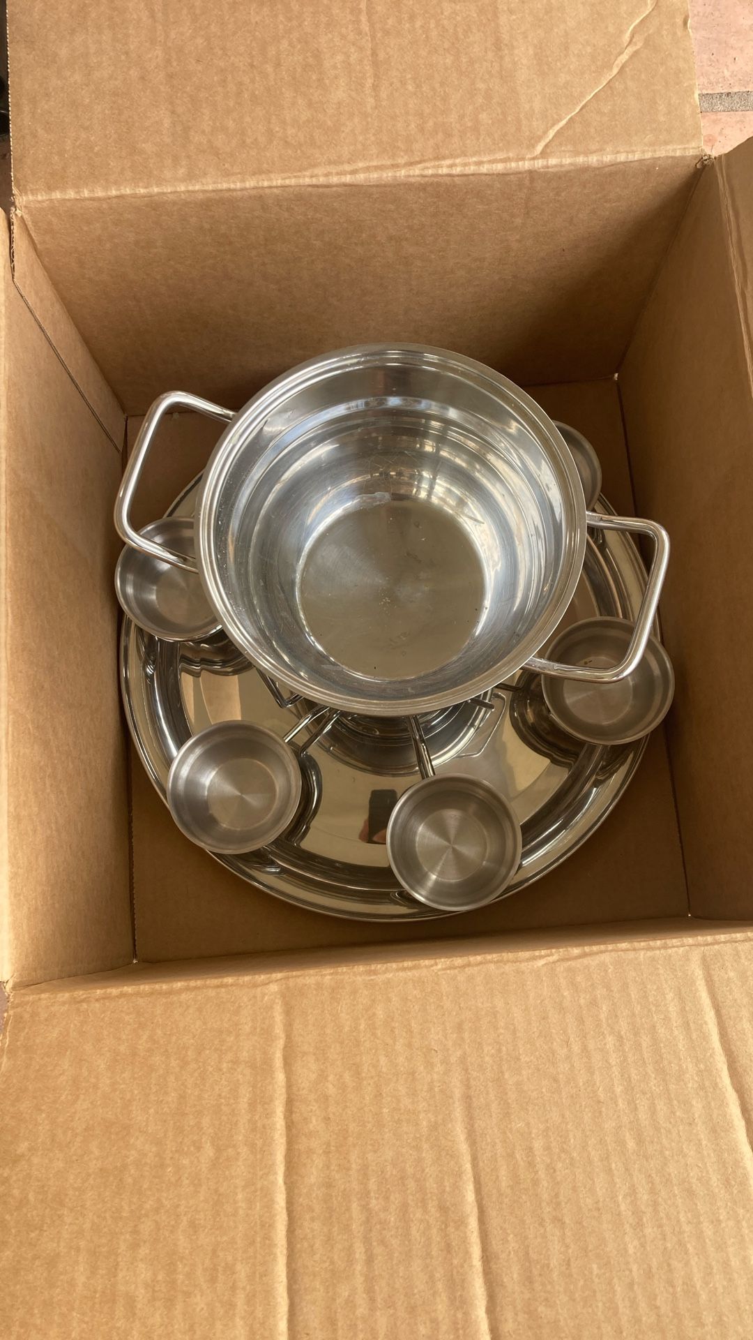 Fondue Cooker Never Used - Brand New