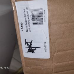 Articulating TV Mount