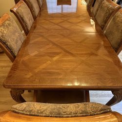 Dining Room Table And Chairs (10)-Thomasville