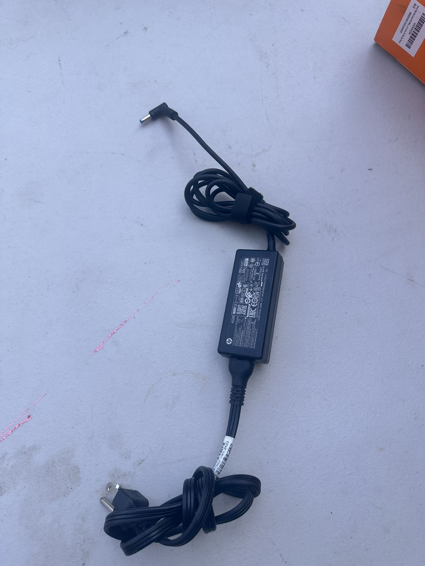 HP L25296-002 19.5V 2.31A 45W Genuine Original AC Power Adapter Charger