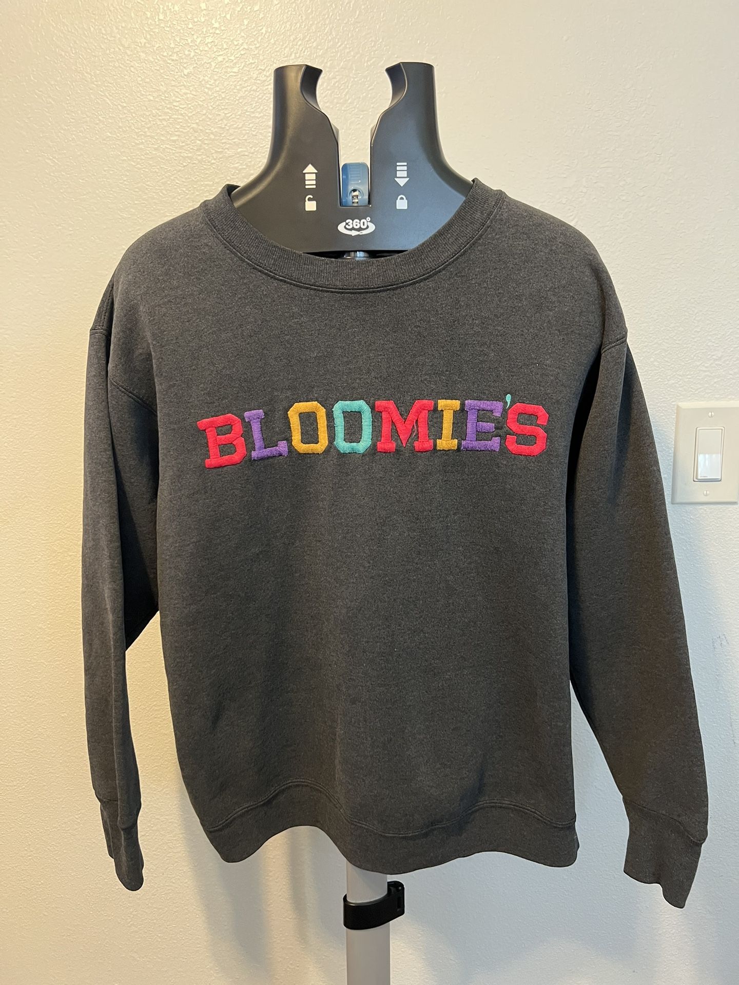 Bloomies Crewneck Sweater Size Small