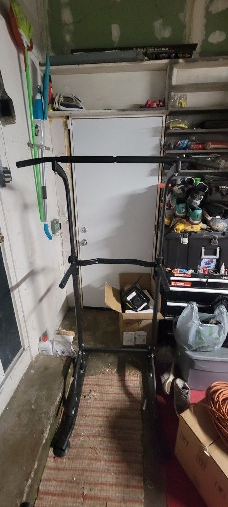 Ajustable Dip/pull Up Station 