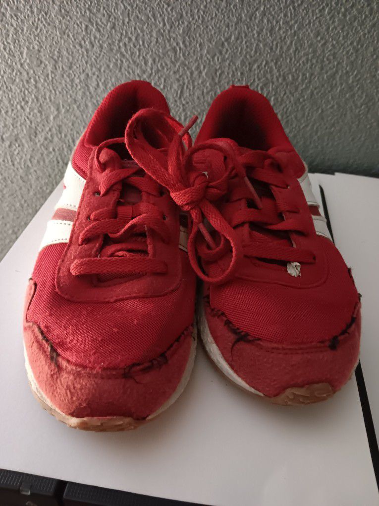 56 Kids Red Tennis Shoes