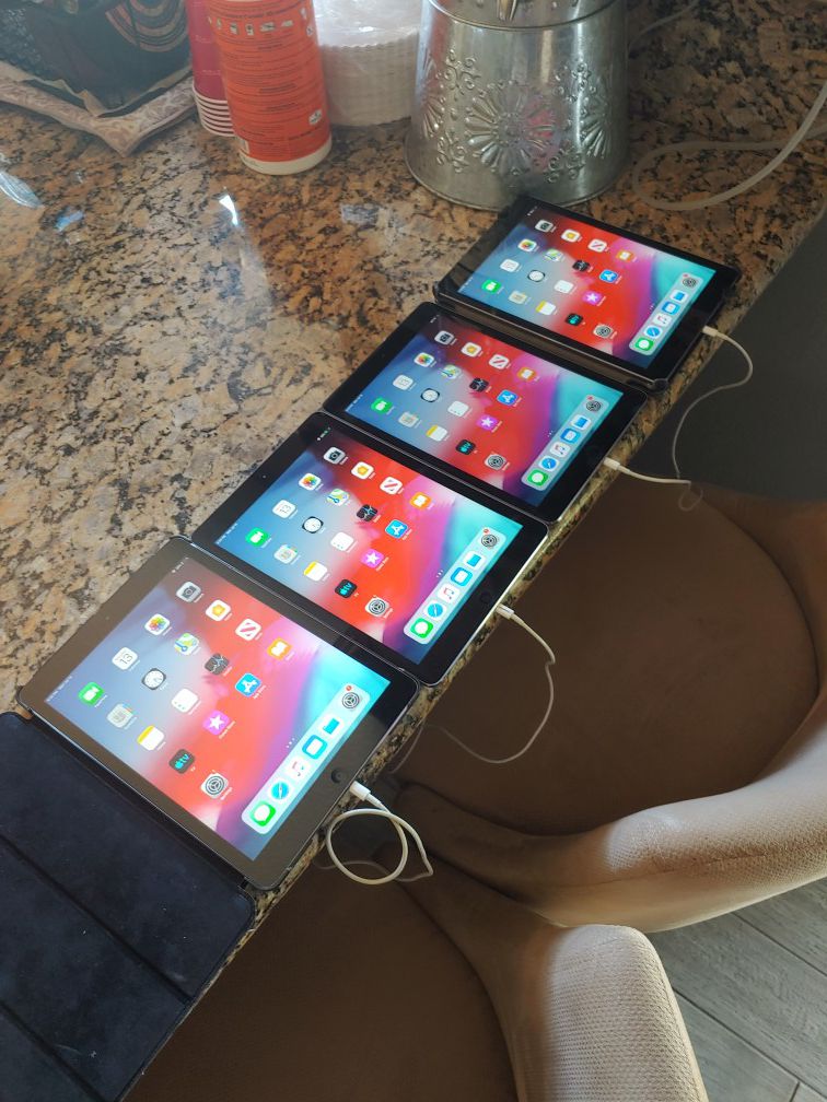 Apple ipad tablets ipad Air and newer