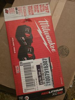 Milwaukee Battery Set