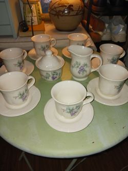Vintage pfaltzgraff grapevine stoneware tableware 17 pieces