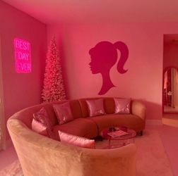 💗 Luxury Pink Velvet Curved Sectional Sofa – MUST GO!