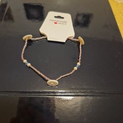 100% Unique And Beautiful Anklet That Shows Off And Proves That When You Have Spare Buttons You Can Use Them To Make Something Really Nice And Unique
