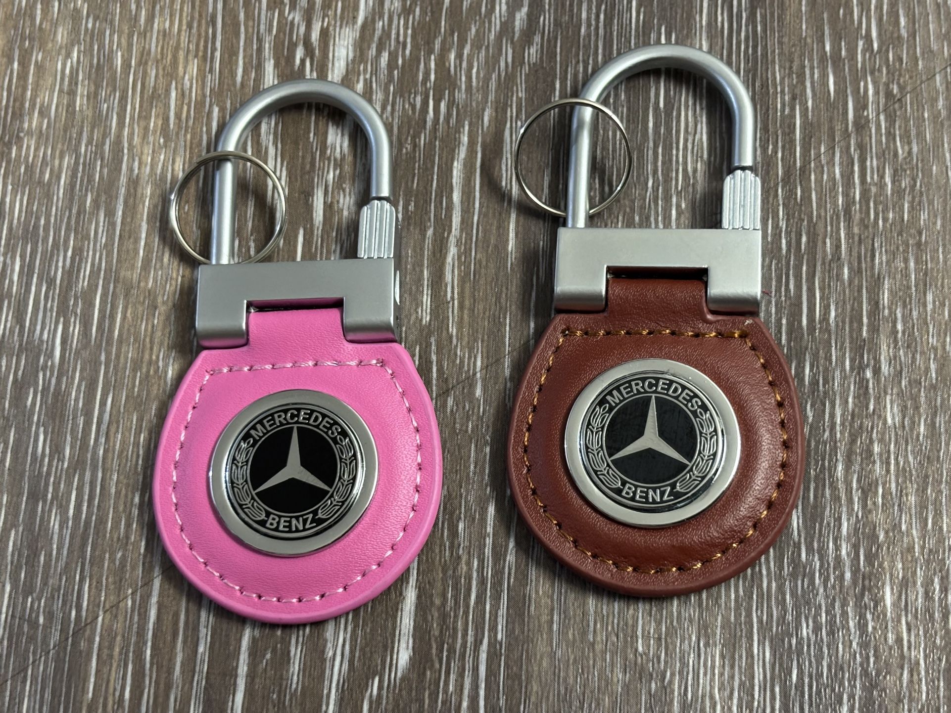 NIB Genuine & OEM Mercedes-Benz Keychain OEM Brand New (2)