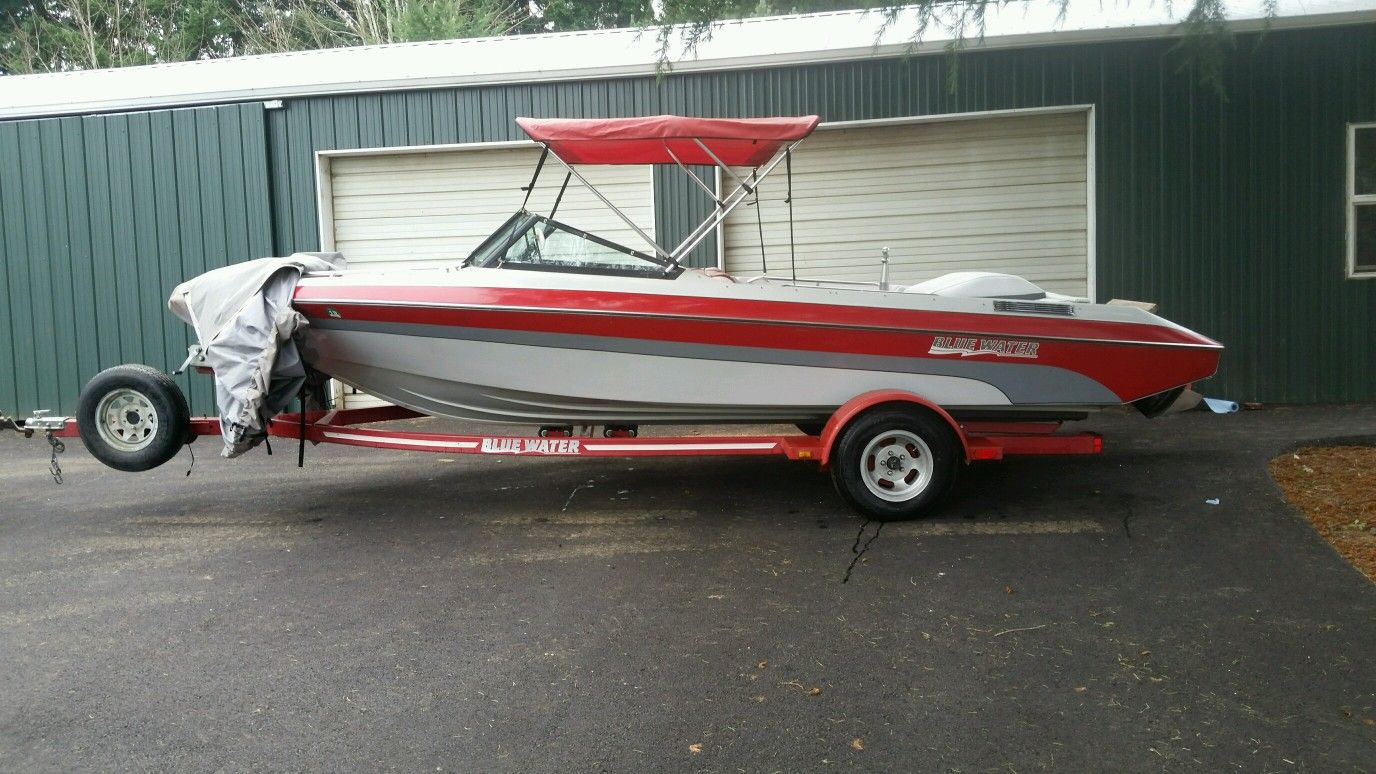 Bluewater Mirage 20 ft ski boat